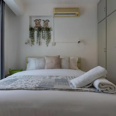 Vision 1-bedroom In Apartment *