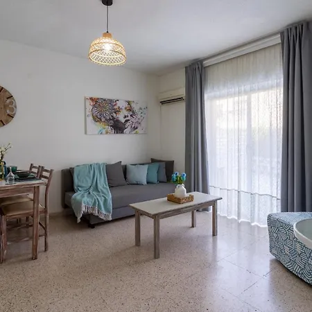 Vision 1-bedroom In Apartment *